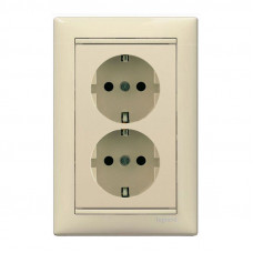 Розетка в рамку с/у Legrand Valena 695616, 2 гнезда, с/з, 16А, 230В, IP20, бежевый (тов-139036)